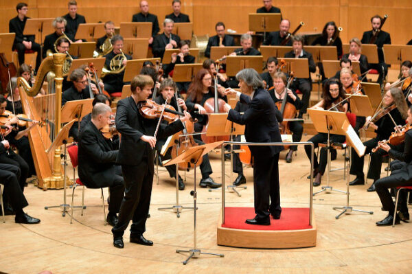 Kent Nagano mit Nils Mönkemeyer und Concerto Köln © Rosa-Frank.com